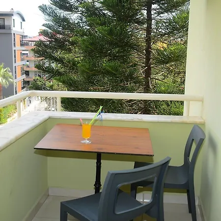 Lejlighedshotel Almera Park 3*