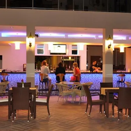 Lejlighedshotel Almera Park 3*