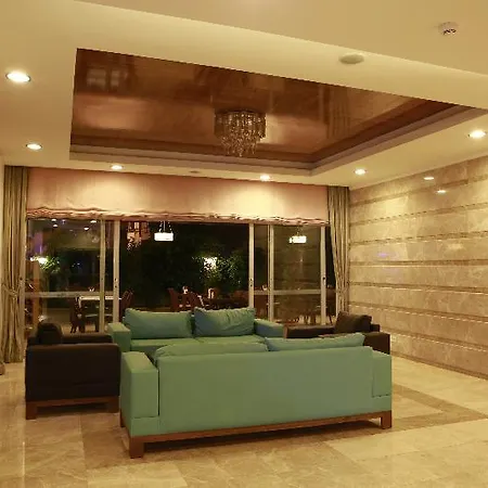 Almera Park Hotel de apartamente 3*