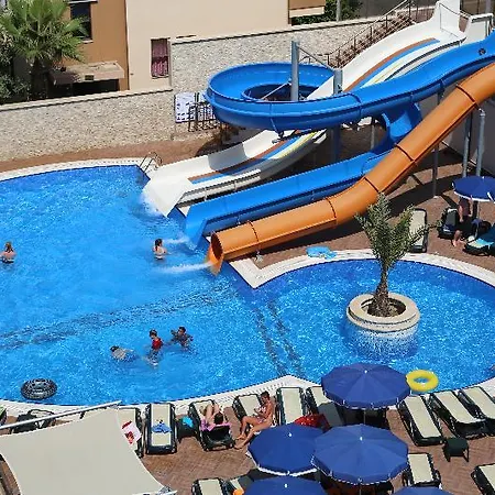 Lejlighedshotel Almera Park 3*